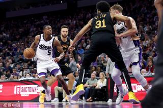 篮球比赛从 篮球比赛从