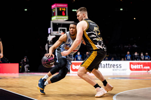 攻和防守效 攻和防守效