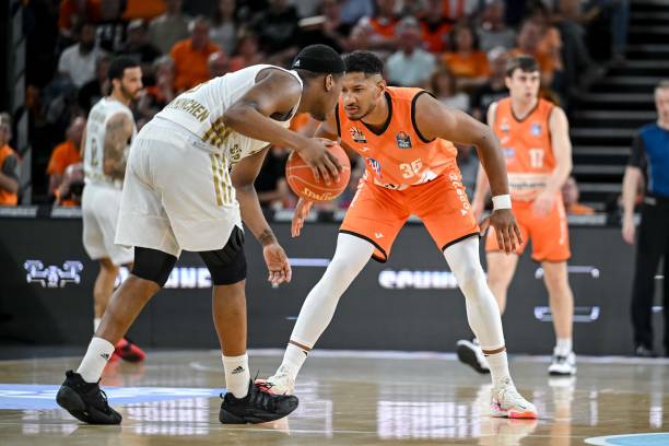 选手正面对 选手正面对